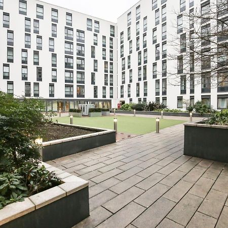 Sterling Court In Wembley Londres Exterior foto