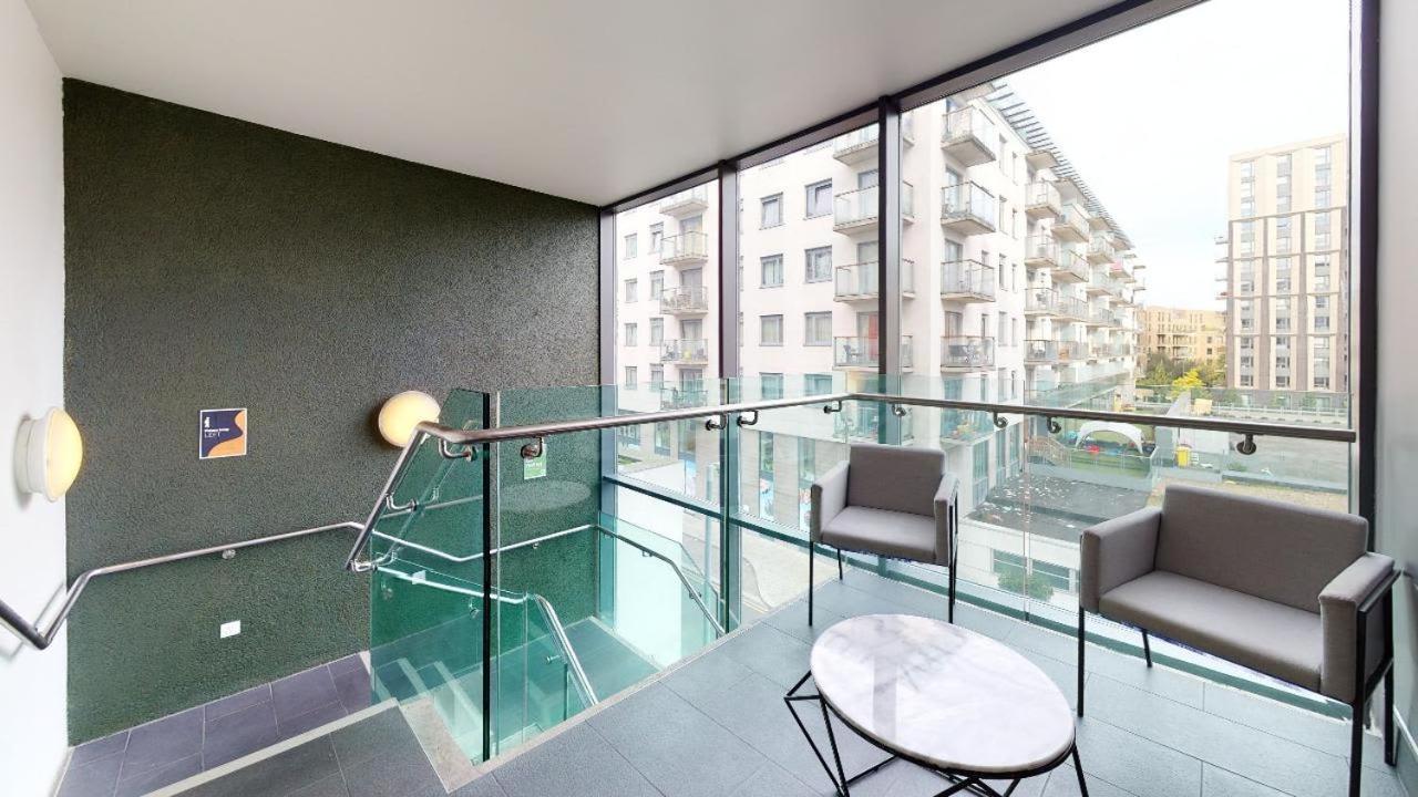 Sterling Court In Wembley Londres Exterior foto